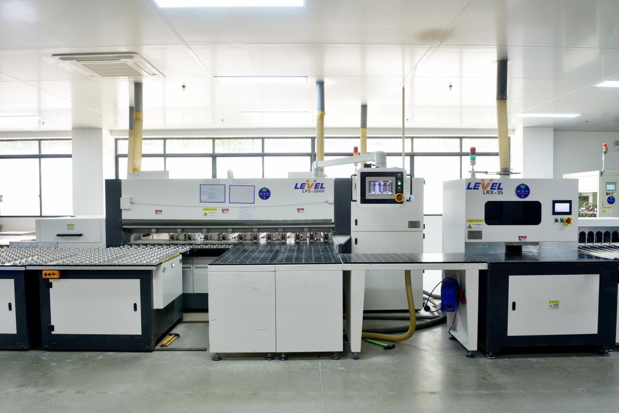 Fully Automatic Dual-Panel PCB Cutting Machine + CNC Corner Rounding Machine + Edge Grinding Production Line  + PCB Panel Cutting & Cleaning Machine